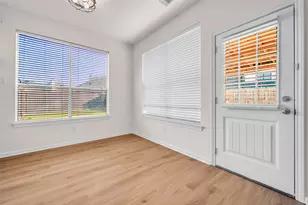 15603 Mustang Island Dr, Sugar Land, TX 77498 - Photo 17