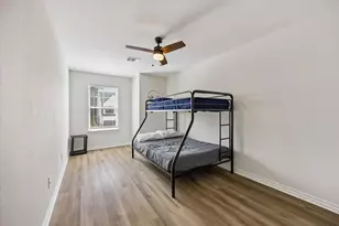 7134 Eastwood St, Houston, TX 77021 - Photo 9