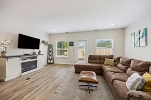 7134 Eastwood St, Houston, TX 77021 - Photo 5
