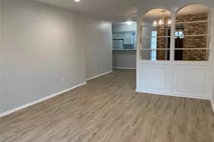 873A Wax Myrtle Ln, Houston, TX 77079 - Photo 5