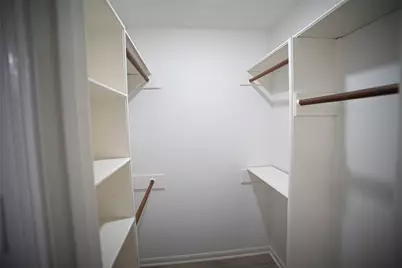 10710 Sandy Shoals Drive, Houston, TX 77071 - Photo 23