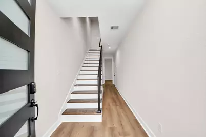 1603 Sylvester Road, Houston, TX 77009 - Photo 3
