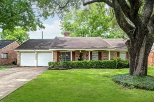 5922 Willowbend Blvd, Houston, TX 77096 - Photo 1