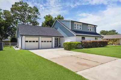 813 W Galveston Street, League City, TX 77573 - Photo 3