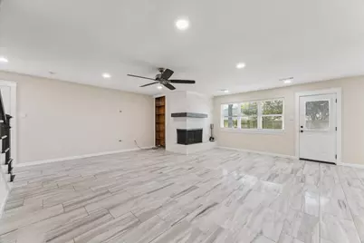 813 W Galveston Street, League City, TX 77573 - Photo 7
