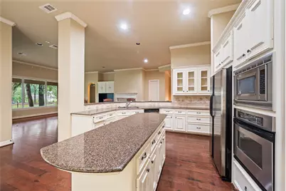 196 West Pines Drive, Montgomery, TX 77356 - Photo 9