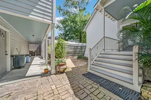 2009 Arlington St, Houston, TX 77008 - Photo 9