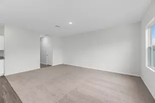 7817 Laurel Gem Dr, Houston, TX 77016 - Photo 5
