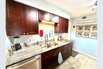 7900 Westheimer Road #103, Houston, TX 77063 - Photo 9