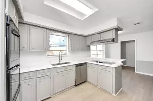 6222 Vickijohn Dr, Houston, TX 77096 - Photo 9