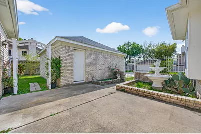 12727 Magnolia Leaf Street, Houston, TX 77065 - Photo 17