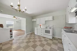 2380 3rd St, Rock Island, TX 77470 - Photo 27