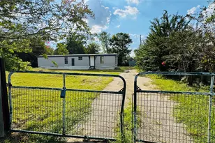 6226 County Road 48 Rd, Rosharon, TX 77583 - Photo 11