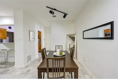 19 Crestwood Drive #8, Houston, TX 77007 - Photo 7