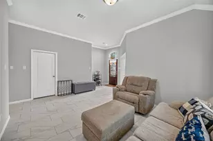 10822 Mendel Ter Dr, Rosharon, TX 77583 - Photo 5