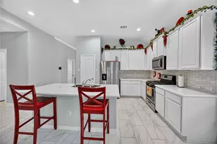 10822 Mendel Ter Dr, Rosharon, TX 77583 - Photo 11