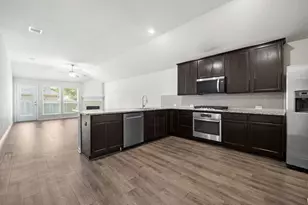 14353 S Summerchase Cir, Willis, TX 77318 - Photo 5