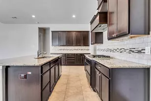 4954 Thunder Creek Ln, Sugar Land, TX 77479 - Photo 13