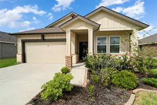 119 Walnut Hl Ct, Anahuac, TX 77514 - Photo 1