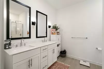 119 Walnut Hill Court, Anahuac, TX 77514 - Photo 5