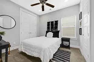 407 Yale Oaks Ln, Houston, TX 77091 - Photo 17