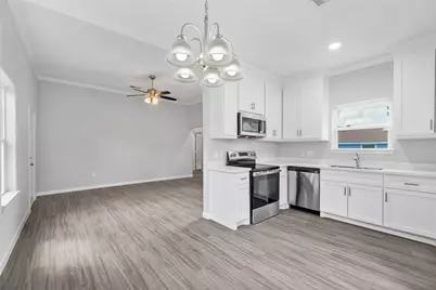 7415 Dyer Street, Houston, TX 77088 - Photo 13