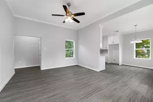 7415 Dyer St, Houston, TX 77088 - Photo 7