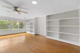 3023 Fairhope St, Houston, TX 77025 - Photo 9