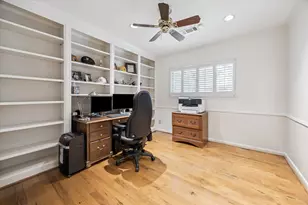 12303 Cobblestone Dr, Houston, TX 77024 - Photo 25