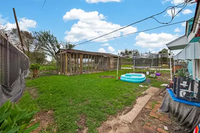 7355 Iwo Jima Road, Houston, TX 77033 - Photo 5