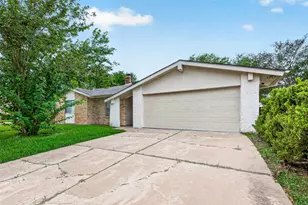 10402 Permian Dr, Sugar Land, TX 77498 - Photo 1