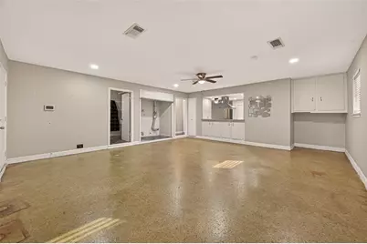 10645 Oak Brook Dr, Houston, TX 77013 - Photo 21