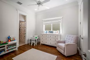 218 E 27th St, Houston, TX 77008 - Photo 33