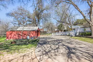 542 S Main St, La Grange, TX 78945 - Photo 29