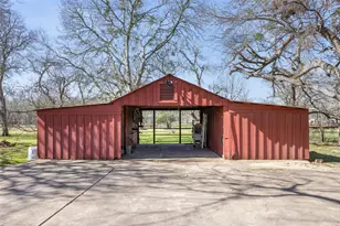 542 S Main St, La Grange, TX 78945 - Photo 27