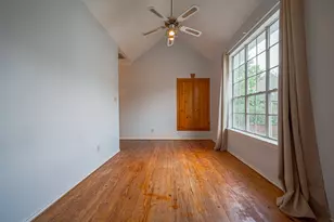 1111 Banks St, Houston, TX 77006 - Photo 5