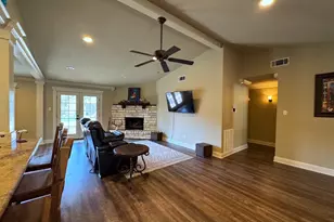 114 Elmwood St, Huntsville, TX 77320 - Photo 7