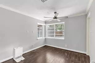 211 W North Hill Dr, Spring, TX 77388 - Photo 13