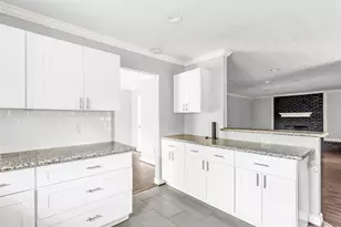211 W North Hill Dr, Spring, TX 77388 - Photo 11