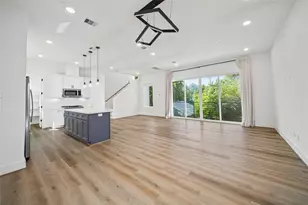 3215 Ennis St, Houston, TX 77004 - Photo 9