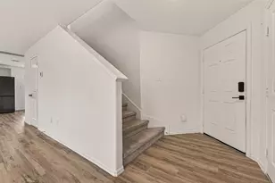 1307 Vincente Ct, Conroe, TX 77301 - Photo 9