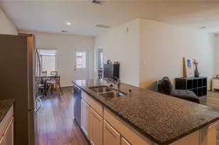 402 Flycatcher Ct, Clute, TX 77531 - Photo 7