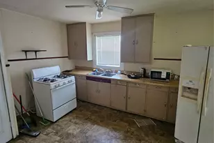 676 Burch St, Jasper, TX 75951 - Photo 19