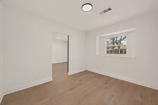 5946 Valkeith Dr, Houston, TX 77096 - Photo 11