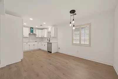 5946 Valkeith Drive, Houston, TX 77096 - Photo 15