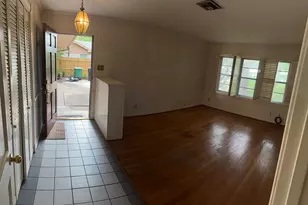 7007 Edgemoor Dr, Houston, TX 77074 - Photo 5