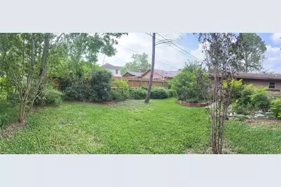 7007 Edgemoor Drive, Houston, TX 77074 - Photo 25