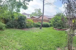 7007 Edgemoor Dr, Houston, TX 77074 - Photo 25
