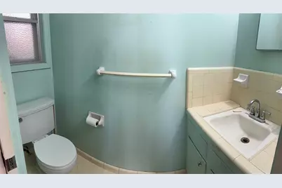 7007 Edgemoor Drive, Houston, TX 77074 - Photo 15