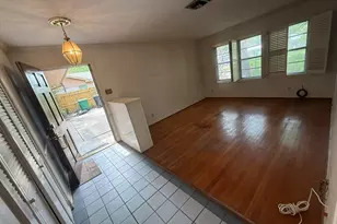 7007 Edgemoor Dr, Houston, TX 77074 - Photo 7